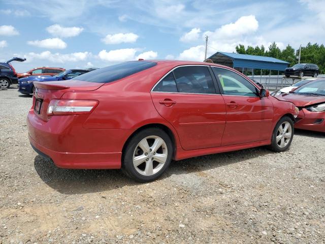 4T1BF3EK0BU137921 - 2011 TOYOTA CAMRY BASE RED photo 3