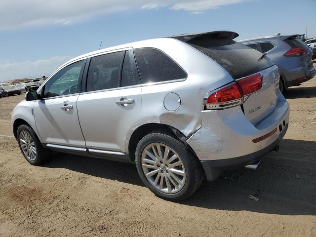 2LMDJ8JK0BBJ26339 - 2011 LINCOLN MKX SILVER photo 2