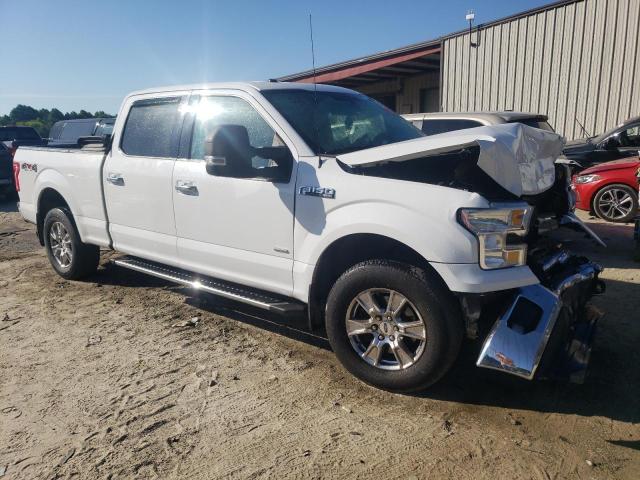 1FTFW1EG4GFA69608 - 2016 FORD F150 SUPERCREW WHITE photo 4