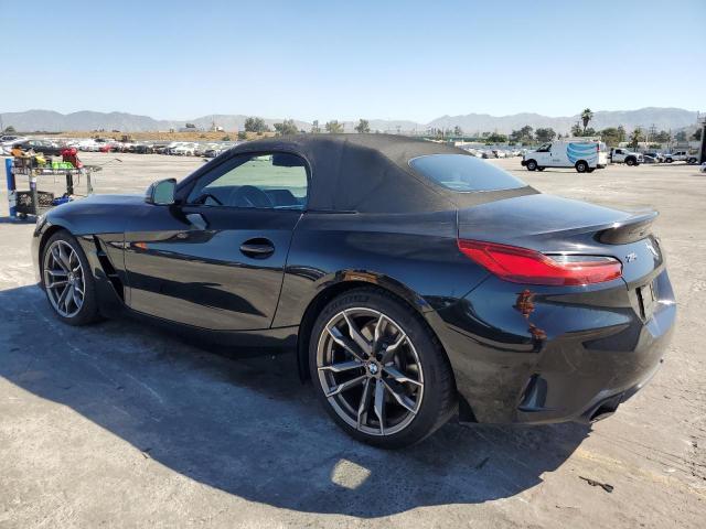 WBAHF9C0XLWW56108 - 2020 BMW Z4 M40I BLACK photo 2