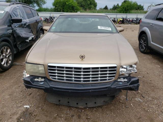 1G6KE54Y0XU750933 - 1999 CADILLAC DEVILLE DELEGANCE GOLD photo 5