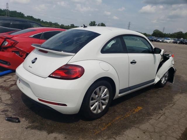 3VWFD7ATXJM716996 - 2018 VOLKSWAGEN BEETLE S WHITE photo 3