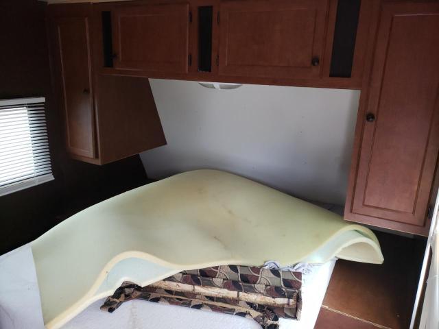 5SFPB3027DE253320 - 2013 CAMPER CAMPER 银色 照片 5