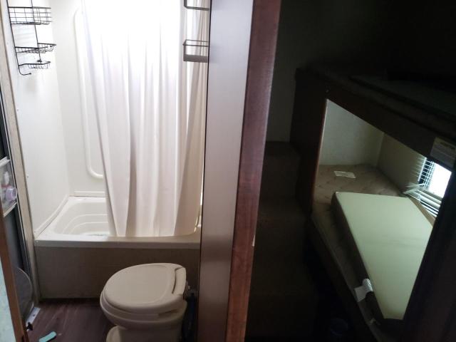 5SFPB3027DE253320 - 2013 CAMPER CAMPER 银色 照片 6