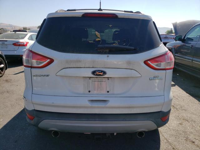 1FMCU0GX2DUA21107 - 2013 FORD ESCAPE SE WHITE photo 6