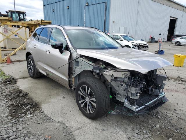 YV4L12RK8R1837643 - 2024 VOLVO XC60 CORE CREAM photo 4