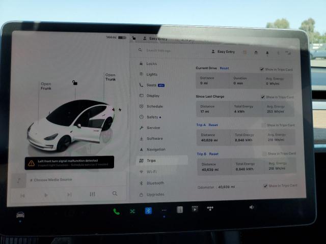 5YJ3E1EA7PF549504 - 2023 TESLA MODEL 3 白色 照片 9