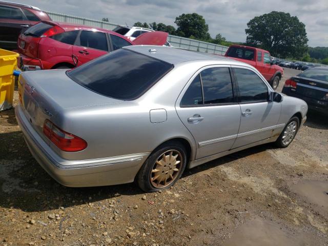 WDBJF82J91X059904 - 2001 MERCEDES-BENZ E 320 4MATIC SILVER photo 3