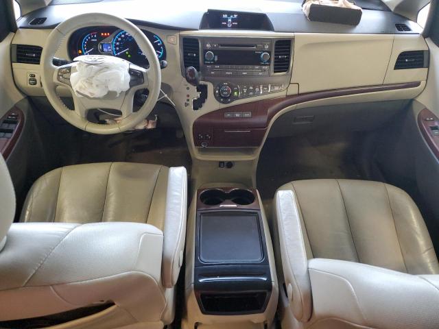 5TDYK3DC5CS197462 - 2012 TOYOTA SIENNA XLE BLACK photo 8