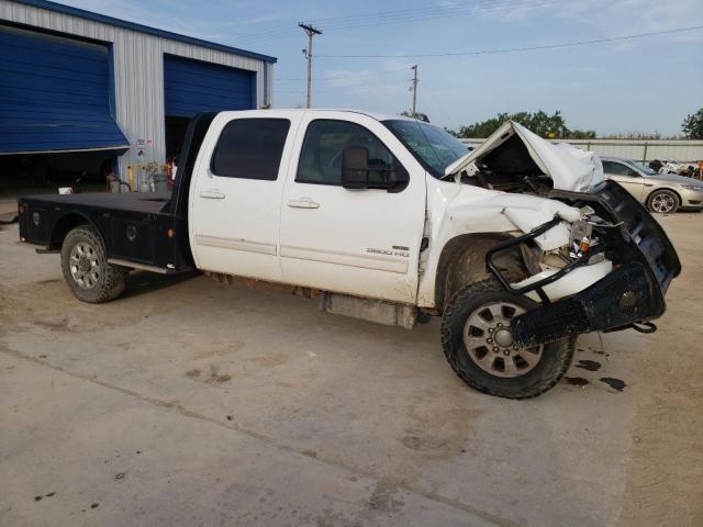 1GT424C83CF102804 - 2012 GMC SIERRA K3500 SLT WHITE photo 4