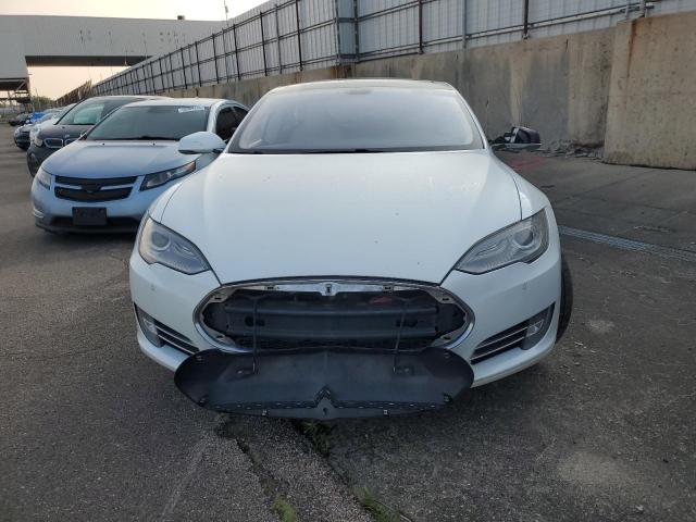 5YJSA1S1XEFP36633 - 2014 TESLA MODEL S 白色 照片 5