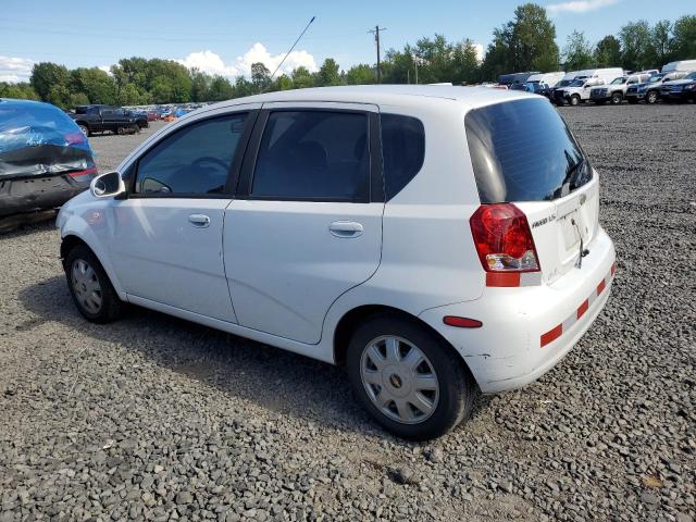 KL1TD62625B451150 - 2005 CHEVROLET AVEO BASE WHITE photo 2