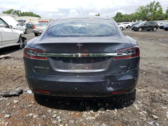 5YJSA1E24JF237244 - 2018 TESLA MODEL S Մոխրագույն լուսանկար 6