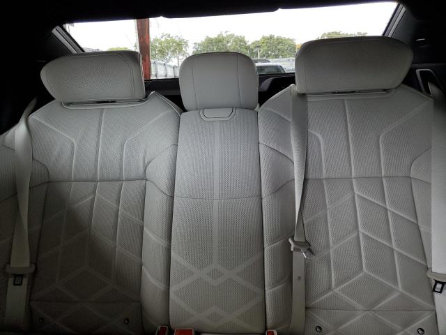 WBY53EJ04PCM31425 - 2023 BMW I7 XDRIVE60 SILVER photo 10