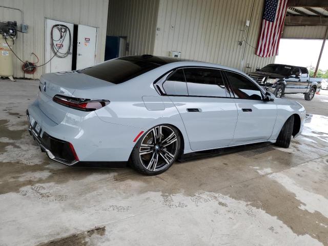 WBY53EJ04PCM31425 - 2023 BMW I7 XDRIVE60 SILVER photo 3