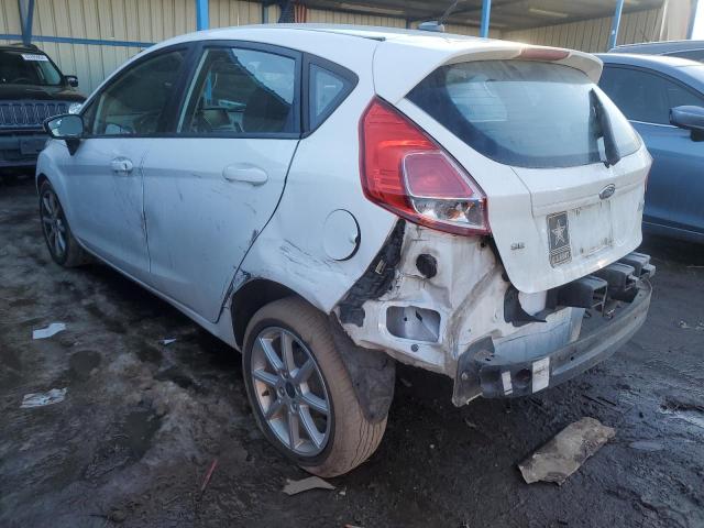 3FADP4EJ1FM101663 - 2015 FORD FIESTA SE WHITE photo 2