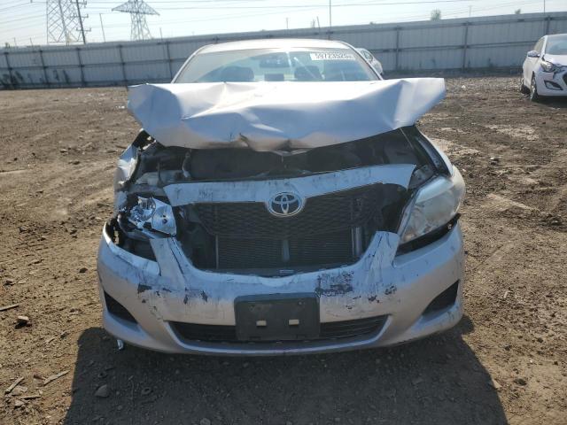 1NXBU40EX9Z016630 - 2009 TOYOTA COROLLA BASE Silber Foto 5