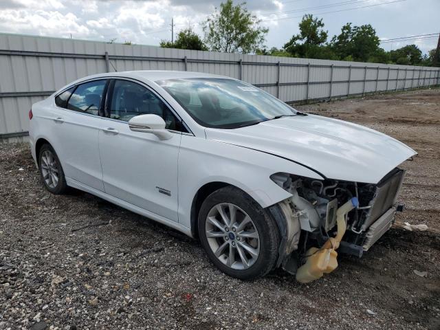 3FA6P0SU7HR191472 - 2017 FORD FUSION TITANIUM PHEV WHITE photo 4