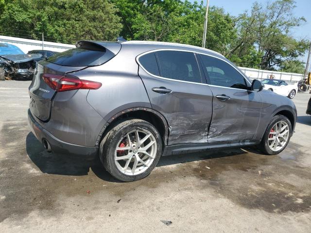 ZASPAKBNXK7C33451 - 2019 ALFA ROMEO STELVIO TI GRAY photo 3