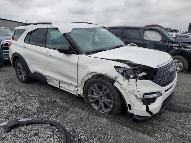 1FMSK7DH0MGB28355 - 2021 FORD EXPLORER XLT WHITE photo 4