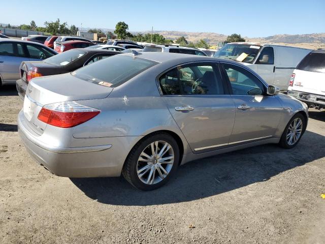 KMHGC4DF9BU119541 - 2011 HYUNDAI GENESIS 4.6L SILVER photo 3