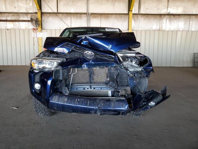 JTEBU5JR8J5513472 - 2018 TOYOTA 4RUNNER SR5/SR5 PREMIUM 蓝色 照片 5