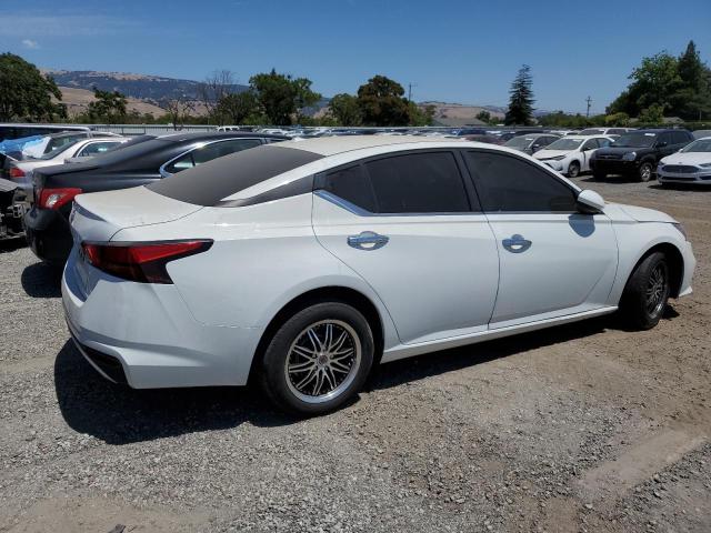 1N4BL4BV1KC244988 - 2019 NISSAN ALTIMA S WHITE photo 3