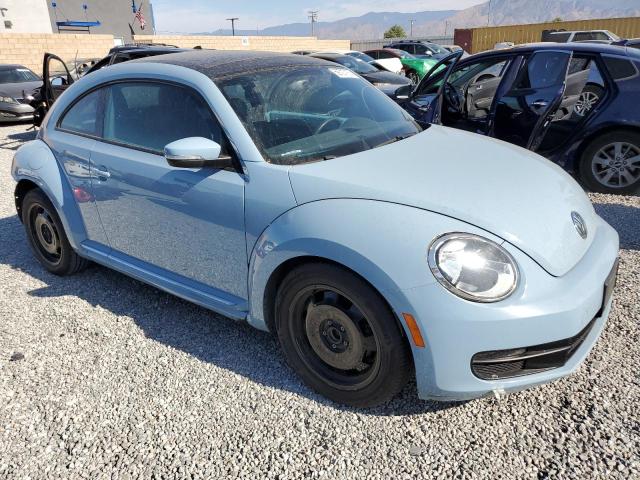 3VWJP7AT0DM667118 - 2013 VOLKSWAGEN BEETLE BLUE photo 4