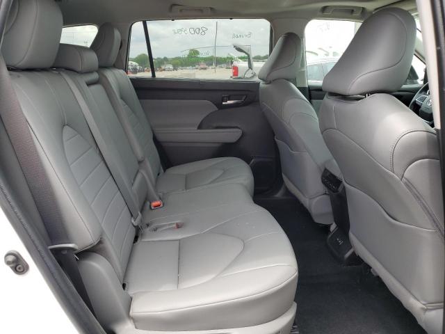 5TDGZRAH8NS098051 - 2022 TOYOTA HIGHLANDER XLE WHITE photo 11