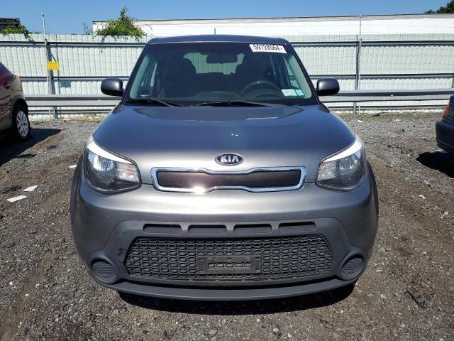 KNDJN2A27G7373832 - 2016 KIA SOUL GRAY photo 5