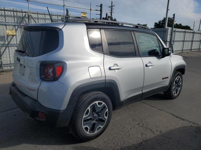 ZACCJBCT0FPB28205 - 2015 JEEP RENEGADE TRAILHAWK SILVER photo 3