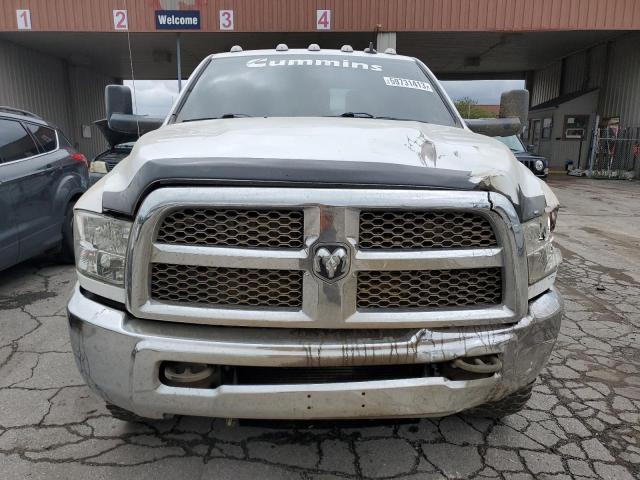 3C6UR5DL1JG324510 - 2018 RAM 2500 SLT თეთრი ფოტო 5