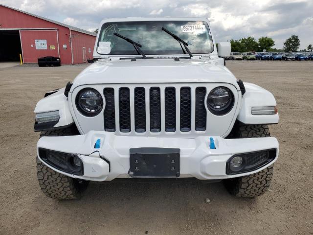 1C4JJXP63MW807717 - 2021 JEEP WRANGLER U SAHARA 4XE WHITE photo 5