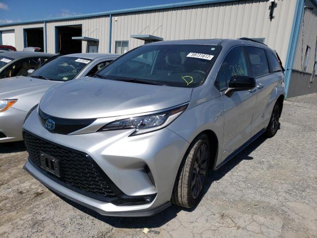 5TDDRKEC6MS018057 - 2021 TOYOTA SIENNA XSE SILVER photo 2