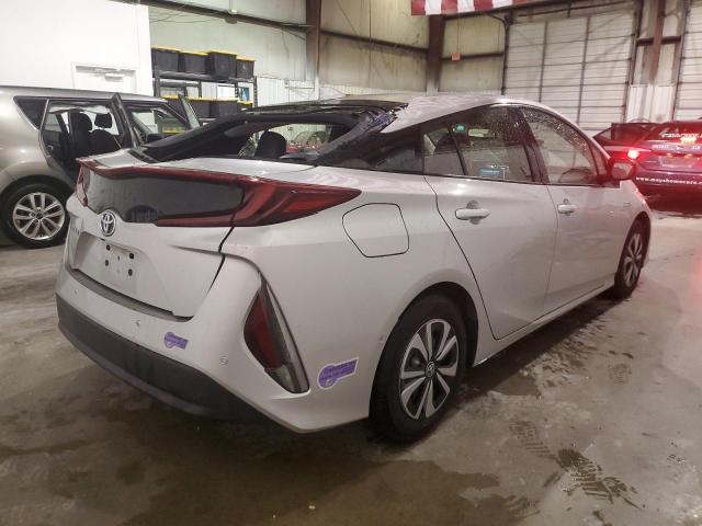 JTDKARFP2J3097684 - 2018 TOYOTA PRIUS PRIM SILVER photo 3