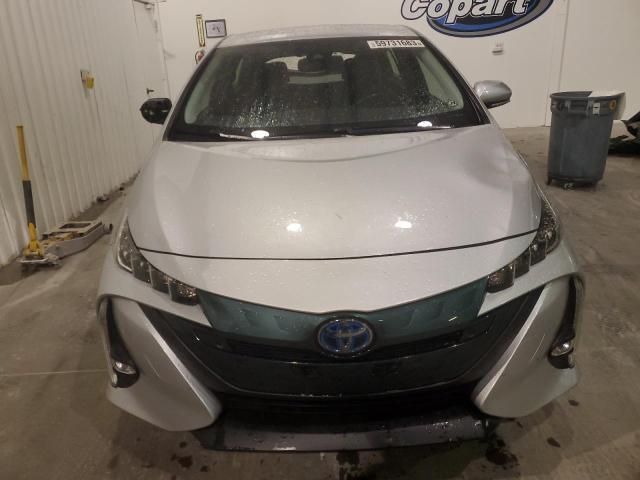 JTDKARFP2J3097684 - 2018 TOYOTA PRIUS PRIM SILVER photo 5