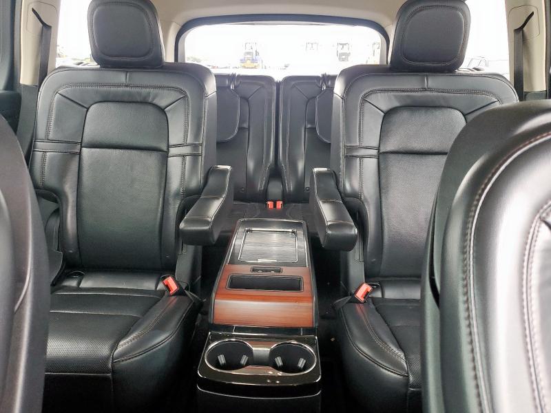 5LM5J7XC8MGL05957 - 2021 LINCOLN AVIATOR RESERVE SILVER photo 10