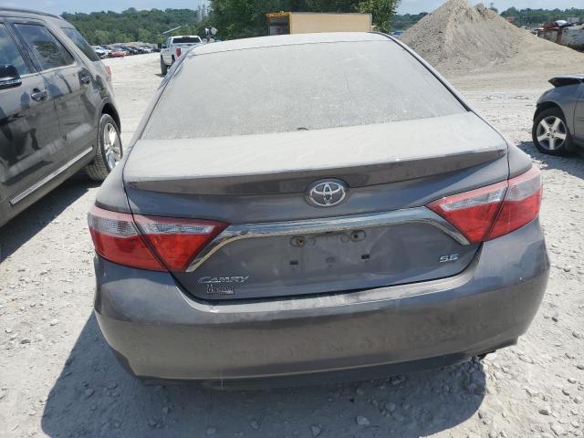 4T1BF1FK1HU657993 - 2017 TOYOTA CAMRY LE GRAY photo 6