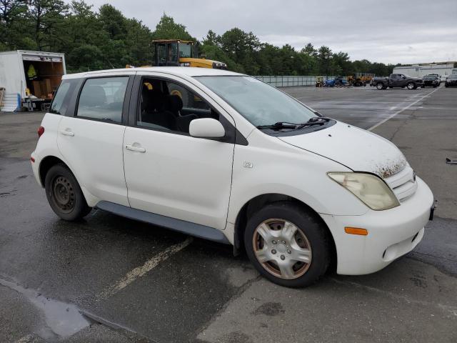 JTKKT624440075463 - 2004 TOYOTA SCION XA WHITE photo 4