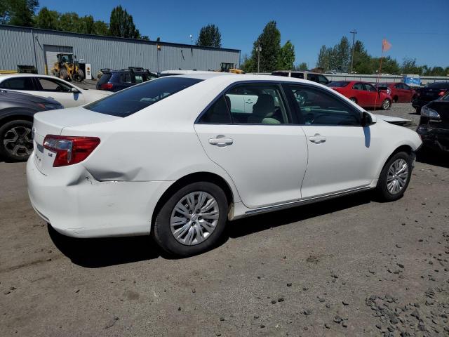 4T4BF1FK4ER338055 - 2014 TOYOTA CAMRY L WHITE photo 3