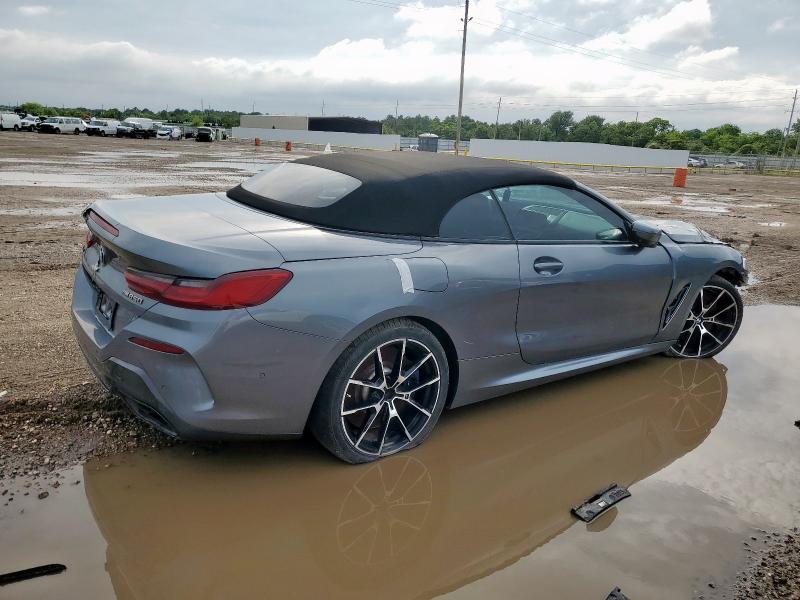 WBAFY4C07NCH97004 - 2022 BMW M850XI GRAY photo 3