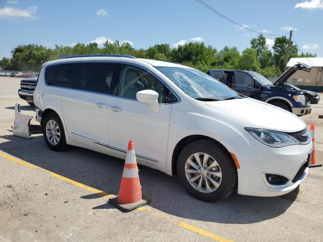 2C4RC1BG8JR246784 - 2018 CHRYSLER PACIFICA TOURING L WHITE photo 4