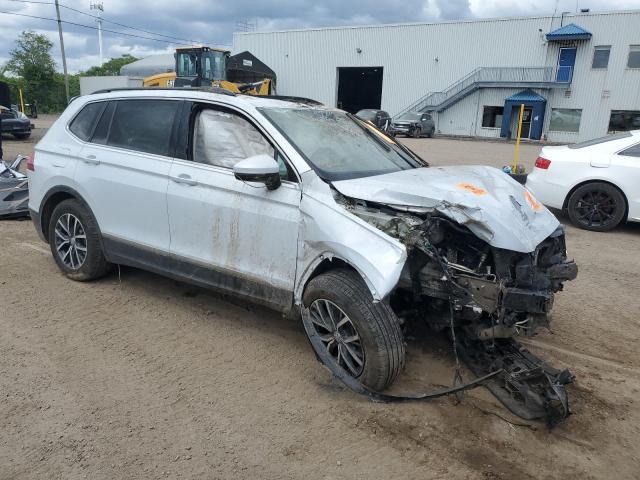 3VV2B7AXXJM139608 - 2018 VOLKSWAGEN TIGUAN SE Күміс фото 4