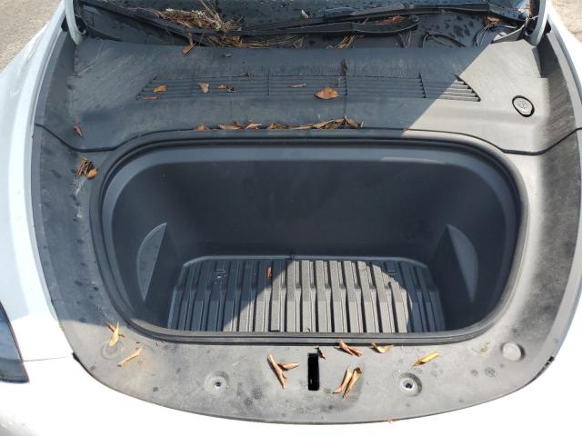 7SAYGDEE5RA305776 - 2024 TESLA MODEL Y 白色 照片 11