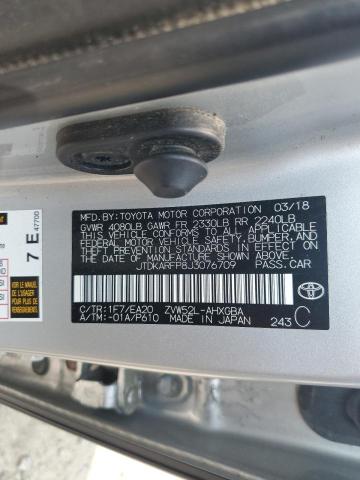 JTDKARFP8J3076709 - 2018 TOYOTA PRIUS PRIM Srebrny zdjęcie 13