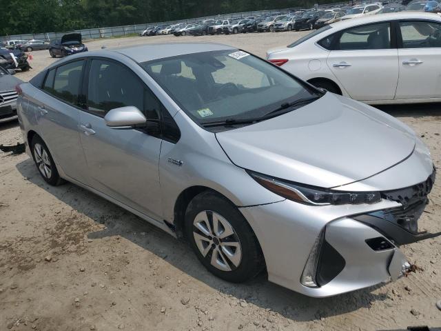 JTDKARFP8J3076709 - 2018 TOYOTA PRIUS PRIM Srebrny zdjęcie 4