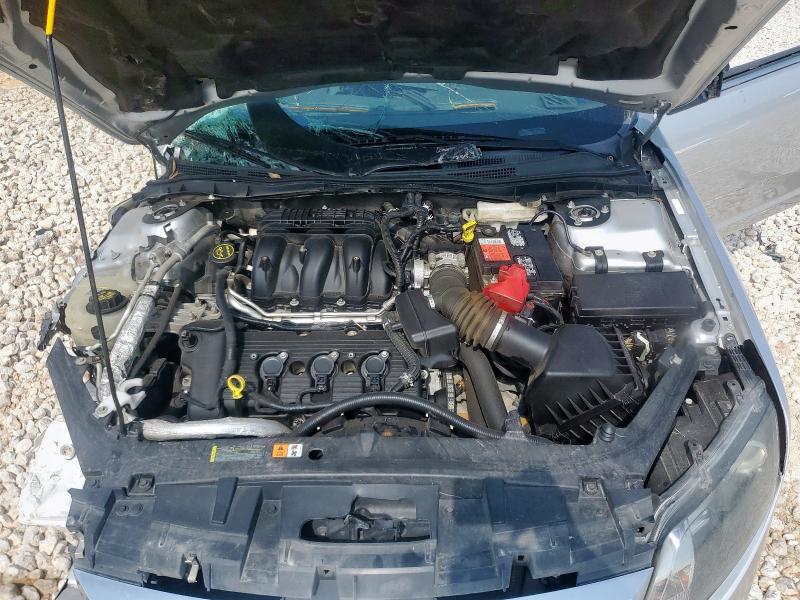 3FAHP0HG4BR322455 - 2011 FORD FUSION SE SILVER photo 11