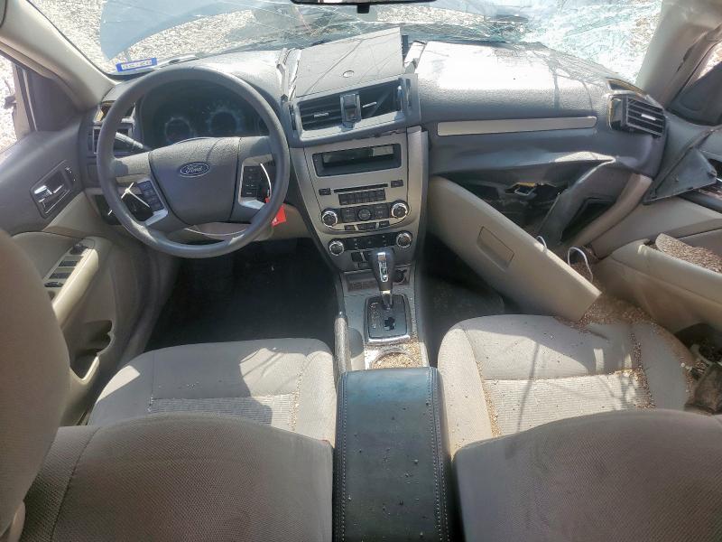 3FAHP0HG4BR322455 - 2011 FORD FUSION SE SILVER photo 8