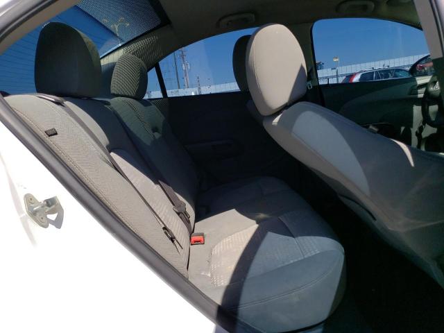 1G1JB5SH2F4110959 - 2015 CHEVROLET SONIC LS თეთრი ფოტო 10
