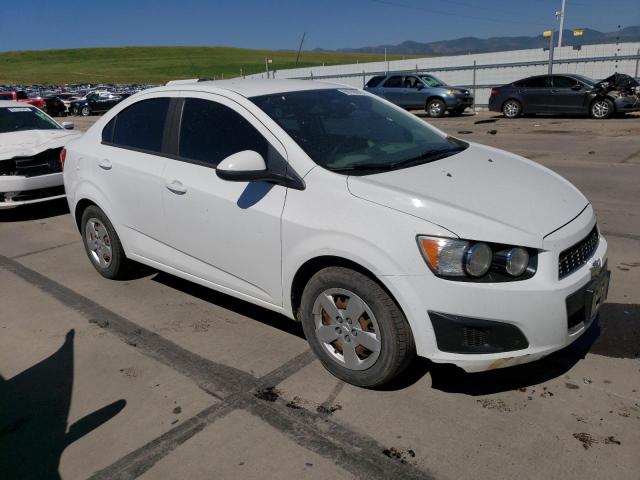 1G1JB5SH2F4110959 - 2015 CHEVROLET SONIC LS WHITE photo 4